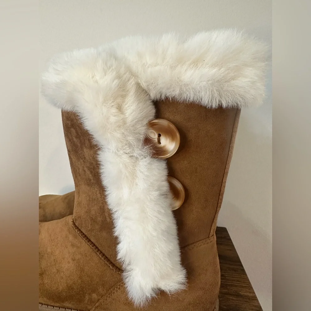SO Womens Abigail Faux Fur Winter Boots NWT Sizes 6&7